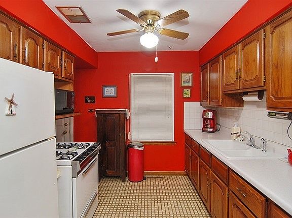 4th image of 1235 Elmwood Ave