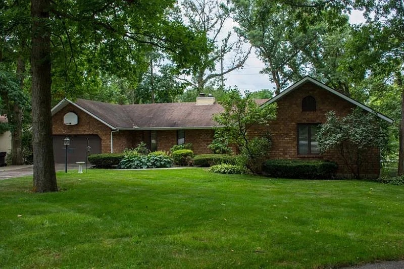 53053 Berwick Dr photo 1