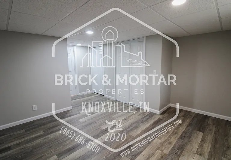 1731 Lively Rd — Photo 16