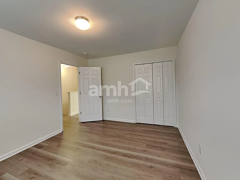 817 Redland Dr — Photo 14
