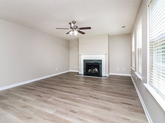 5th image of 1240 Chris Lake Dr