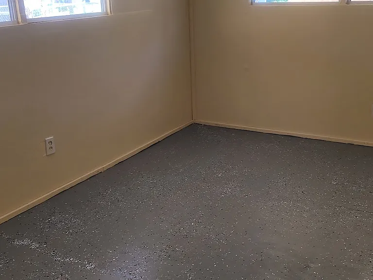 102 Tidewater Dr — Photo 3