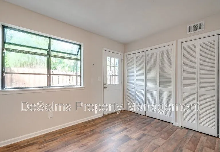 302 Ash Forge Dr — Photo 10