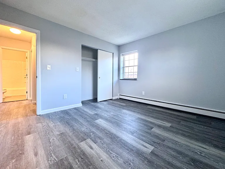 128 North St #10 — Photo 8