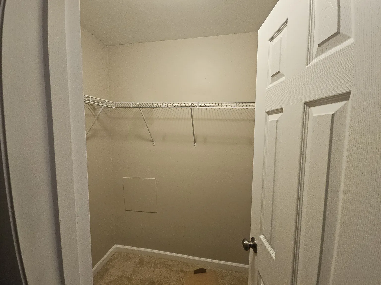 3 bed, 2.5 bath, 1518 sqft, $900 — Photo 2