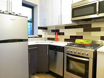 Rented by Evergreen Apartments BK