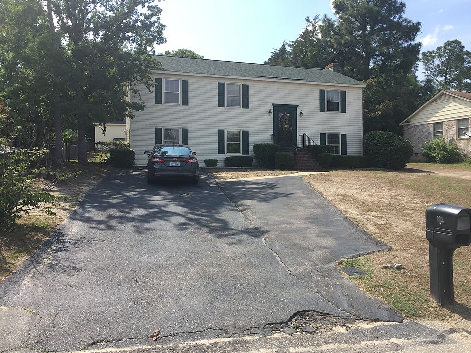 1st image of 517 Deerpath Dr