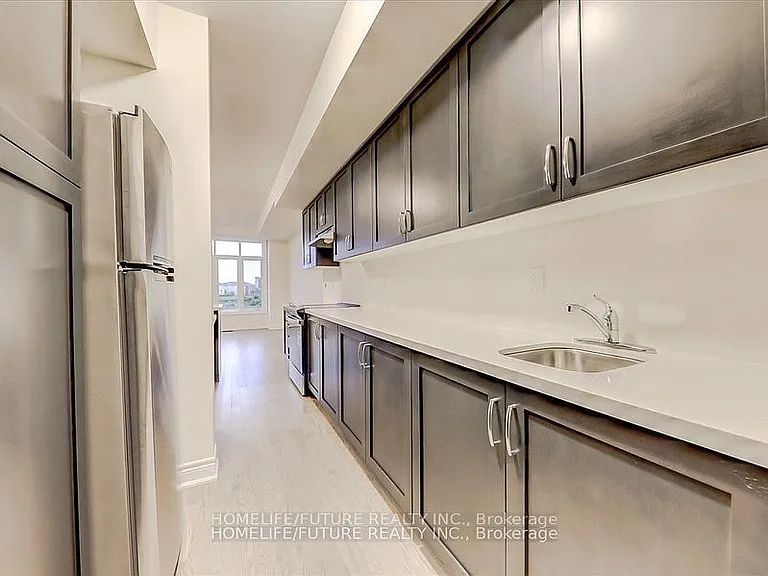 26 Andress Way — Photo 5