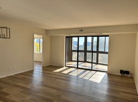 8340 Greensboro Dr