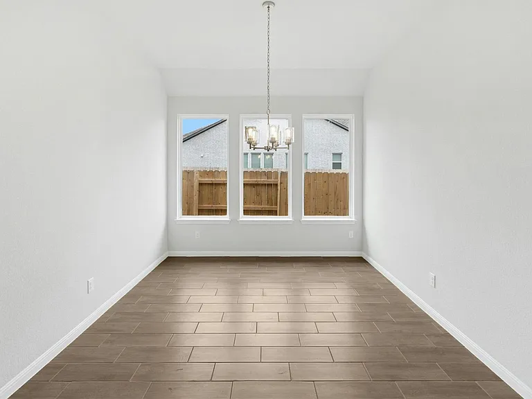161 Smithsonian Ln — Photo 4