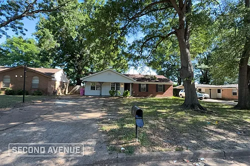 2179 Coral Hills Dr Photo 1