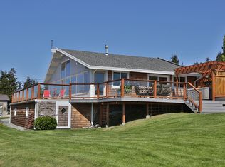 276 Fairhaven Dr, Freeland, WA 98249