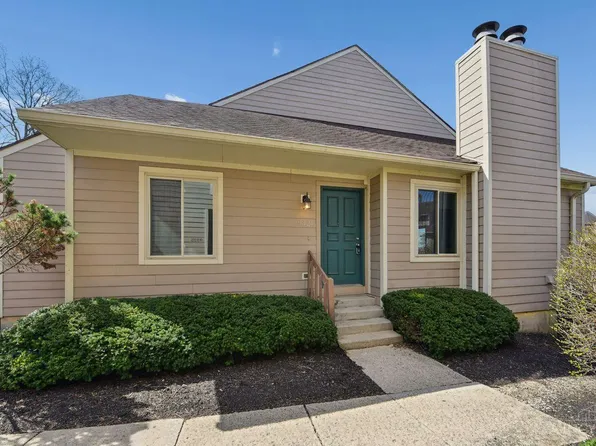 9321 Hunters Creek Dr #501, Cincinnati, OH 45242