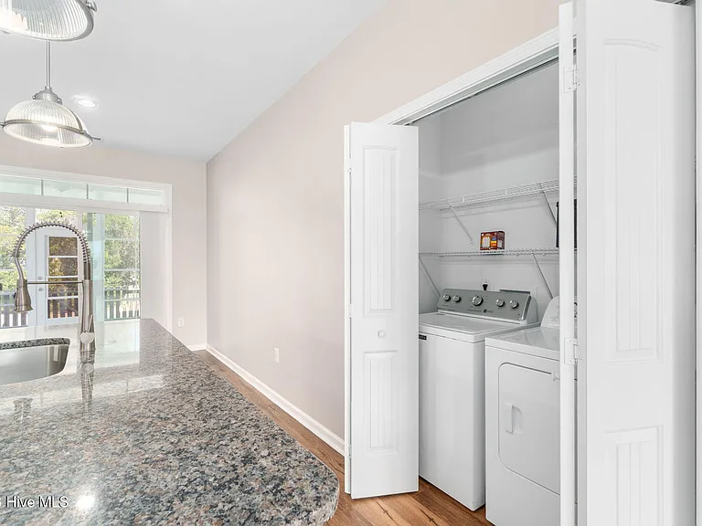 1103 Pirates Landing Dr — Photo 15
