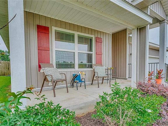 4th image of 10512 Wales Ln
