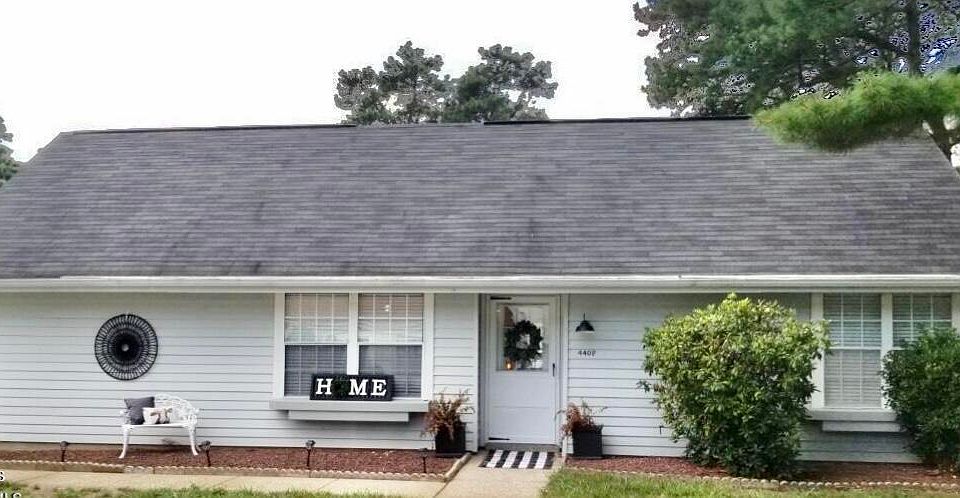 1st image of 440 Dartmoor Way #F