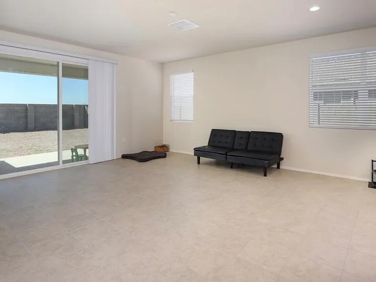 36085 W San Sisto Ave — Photo 16