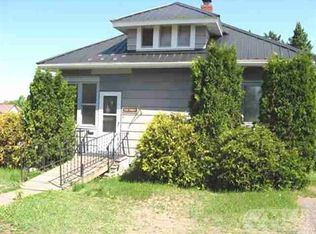 530 E Cloverland Dr, Ironwood, MI 49938