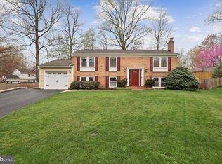 1550 Powells Tavern Pl, Herndon, VA