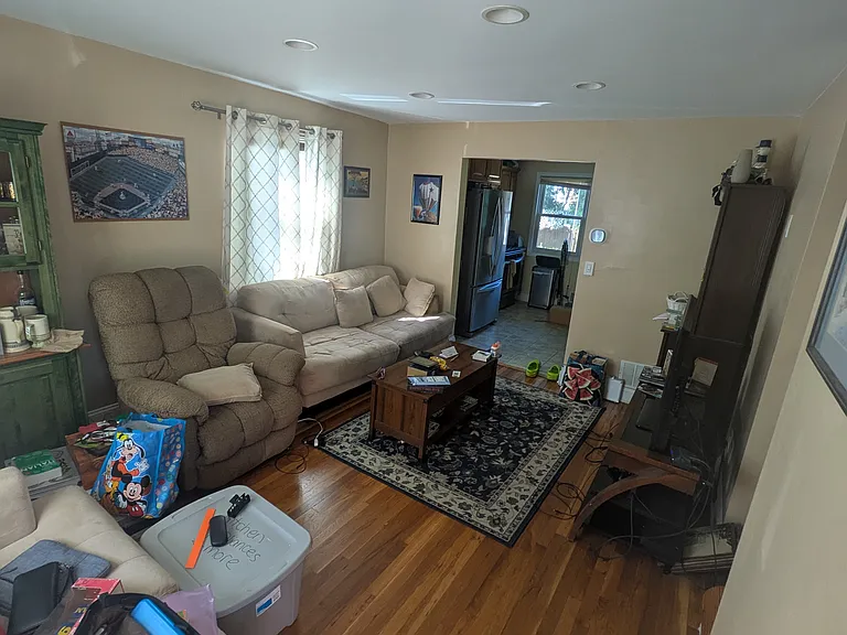 759 W Scott Ave — Photo 3
