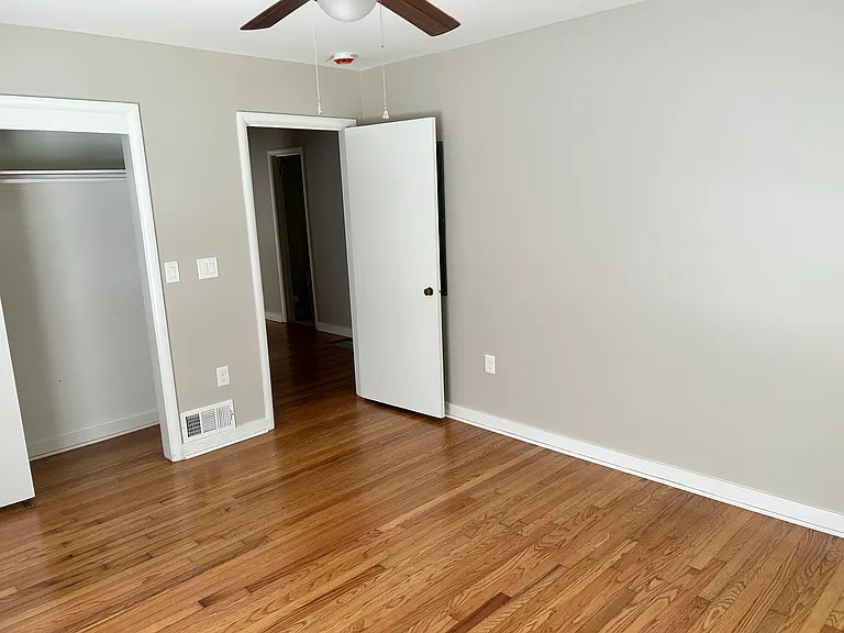 1748 Windsor Blvd — Photo 14