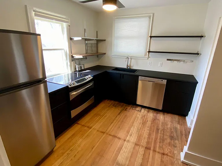 4808 Charles St — Photo 12