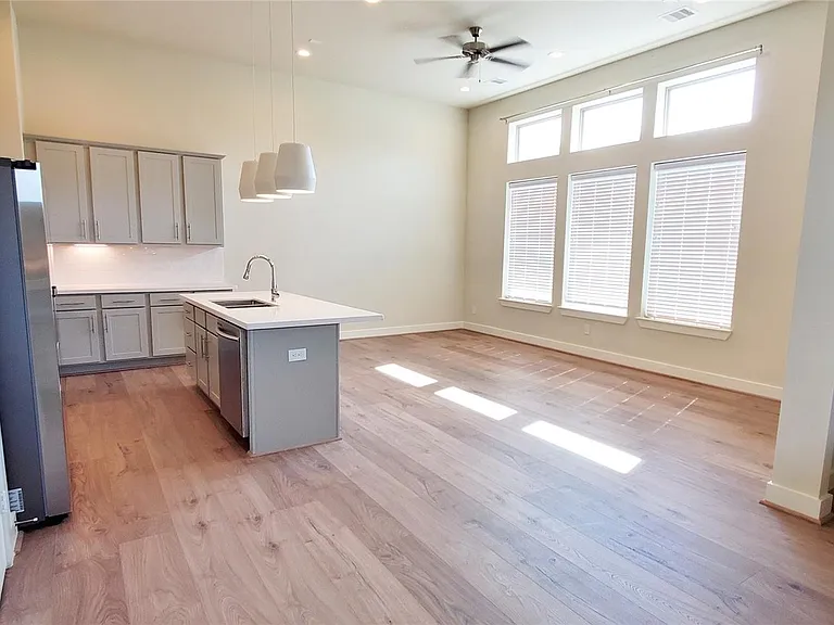 2980 Alice St — Photo 7