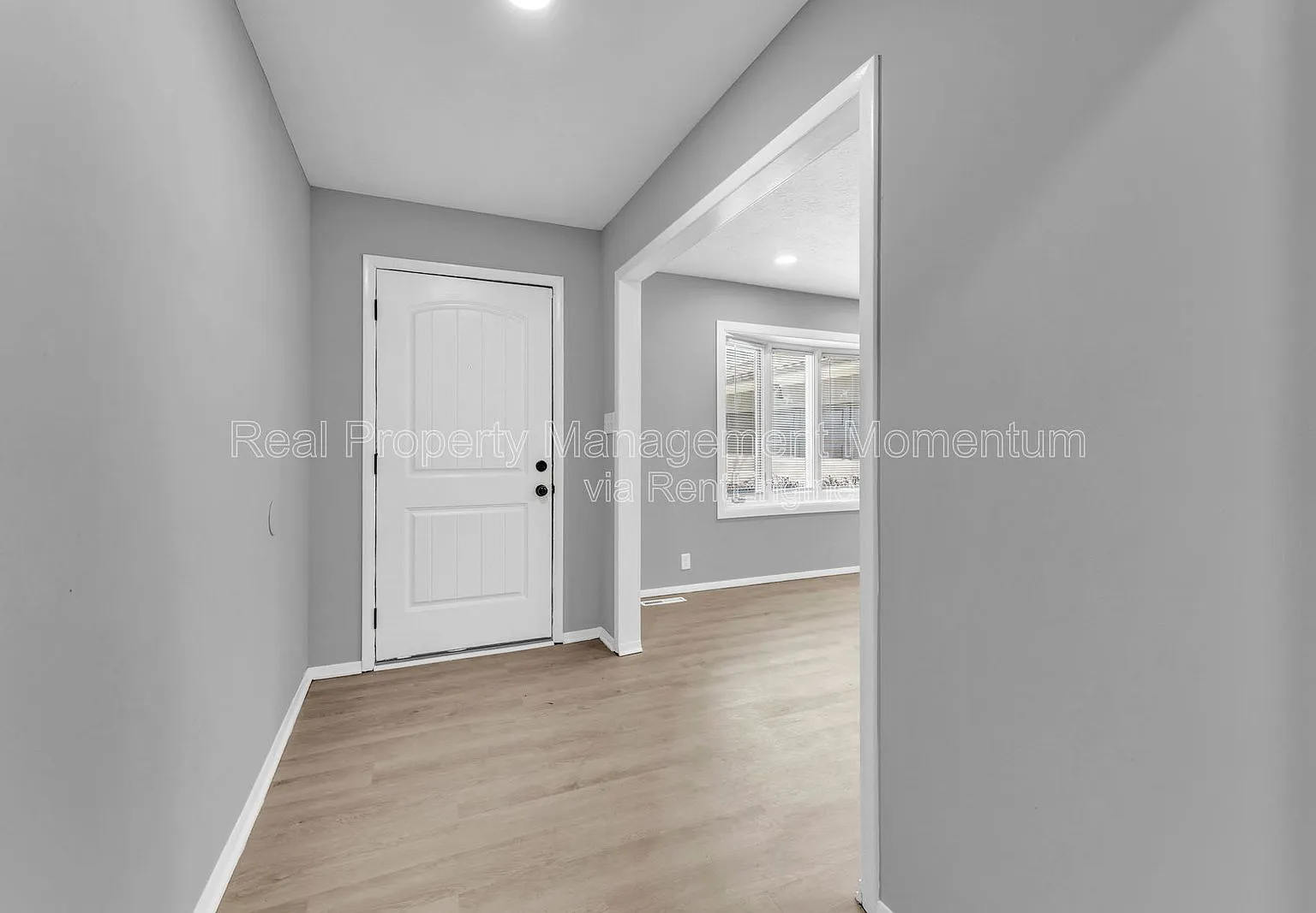 3 bed, 3.0 bath, 1648 sqft, $1,800 — Photo 4