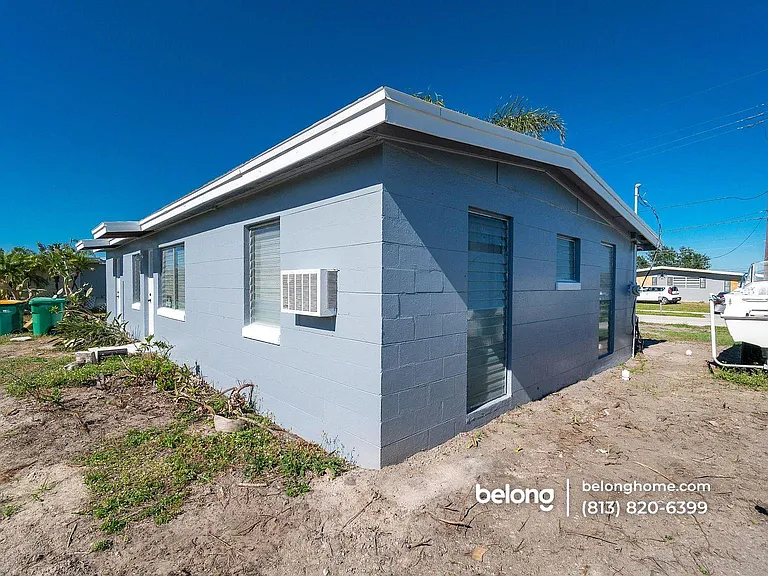 691 Sharon Cir — Photo 17