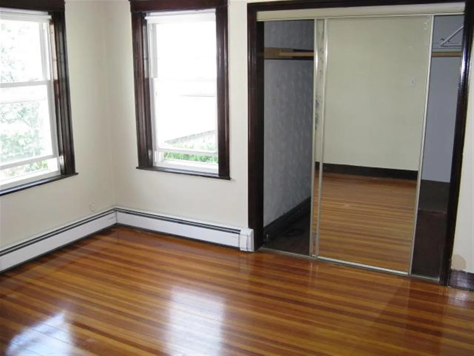 5 bed, 2000 sqft, $6,000 — Photo 4