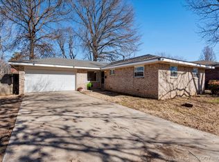5136 Harvard Dr, Bartlesville, OK 74006
