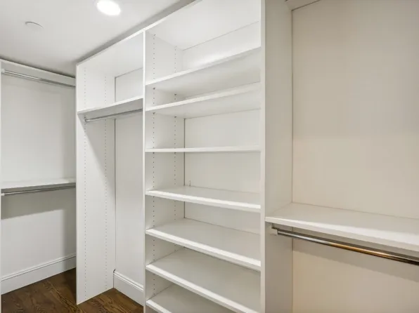 1471 Beacon St APT 2, Brookline, MA 02446