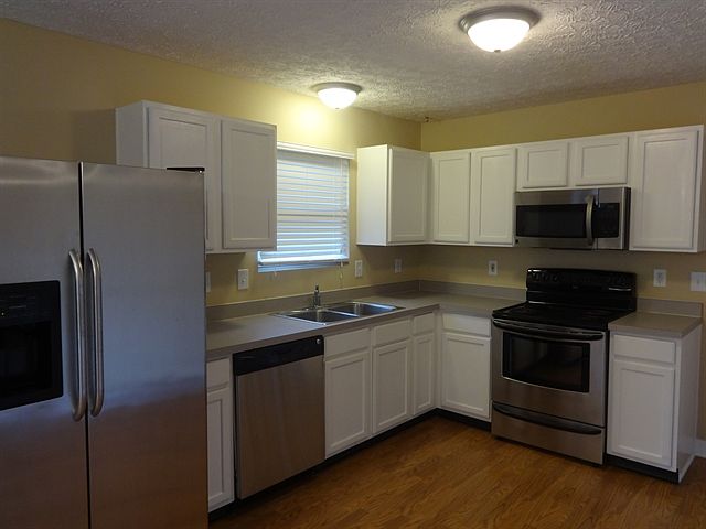 2nd image of 40 Bazler Lane 4 Rent #0