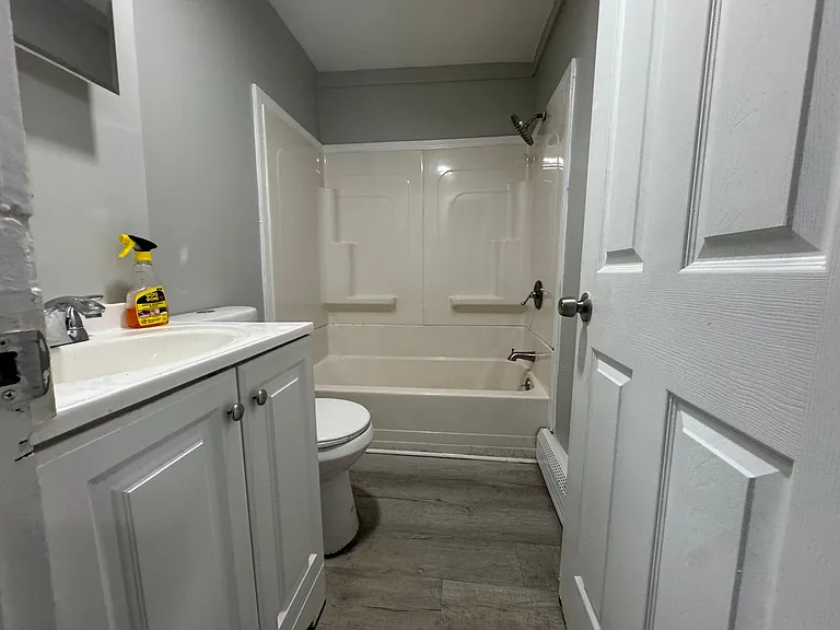 1092 E Main St #2R — Photo 19
