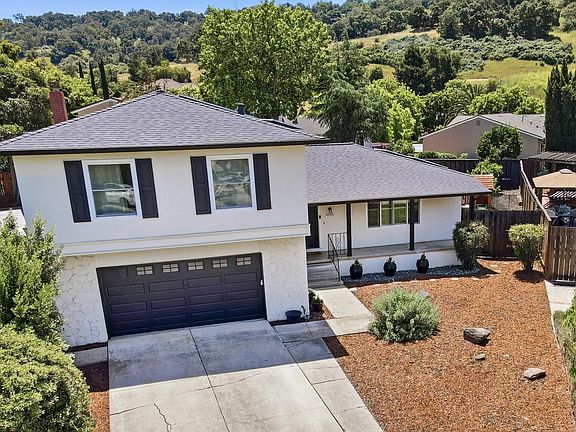 3rd image of 6081 Foothill Glen Ct