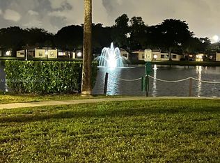 301 Cambridge Rd APT 211, Hollywood, FL 33024