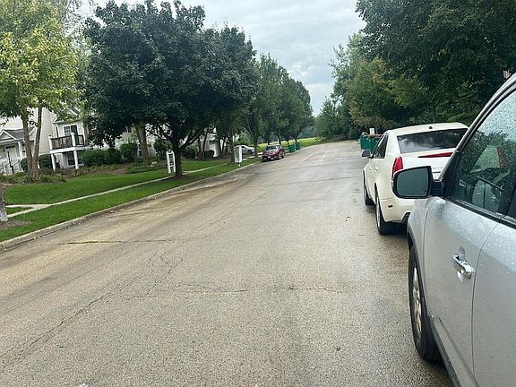 4th image of 2300 Graystone Dr