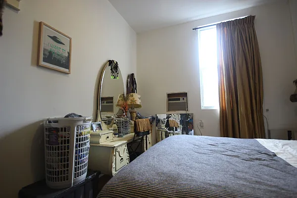 Rented by Nooklyn NYC LLC | media 2