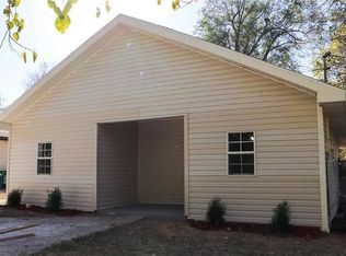 520 Crutcher St, Springdale, AR 72764