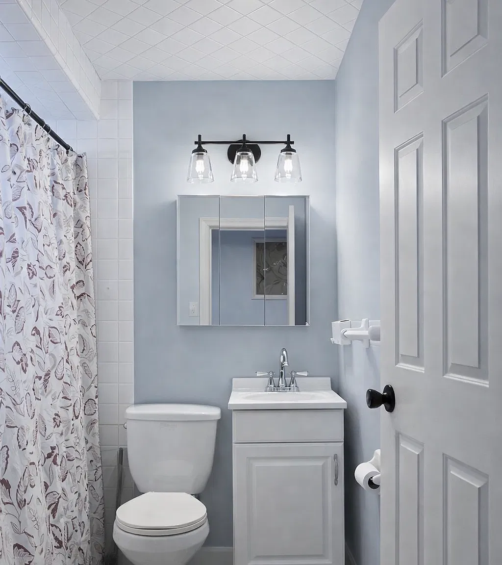 5 bed, 1.5 bath, 1600 sqft, $2,200 — Photo 4