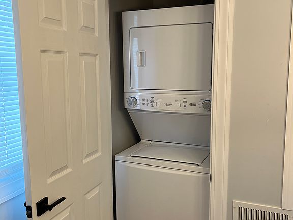 2nd image of 2 New York Ave #2