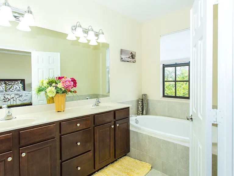 10426 Wellington Parc Dr #1 — Photo 15