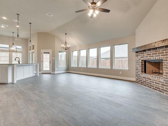 5th image of 303 McKittrick Ln