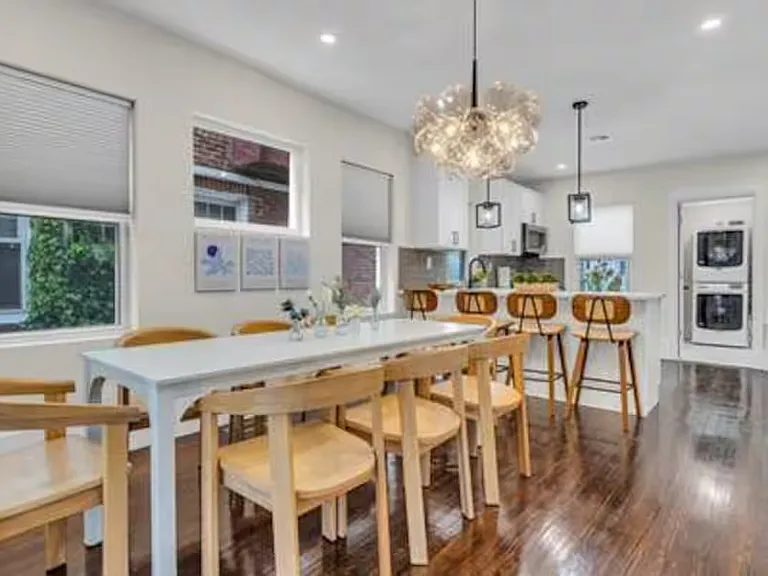 30 N Montgomery Ave — Photo 12