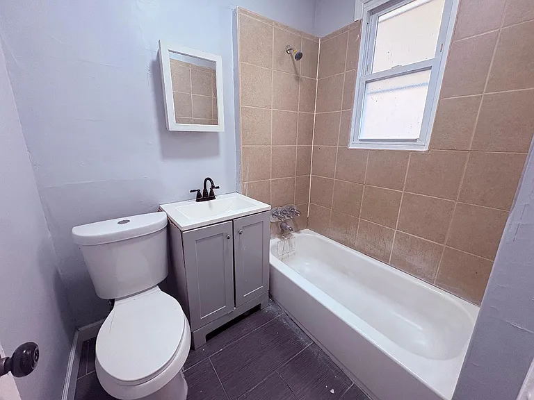 10 Rosa Parks Blvd #1A — Photo 5