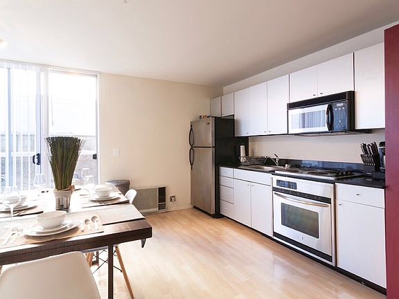 2nd image of 320 W Ash St #203