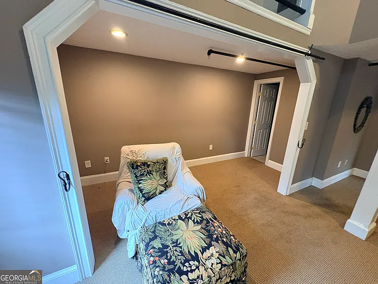 102 N Hill St #304 — Photo 5