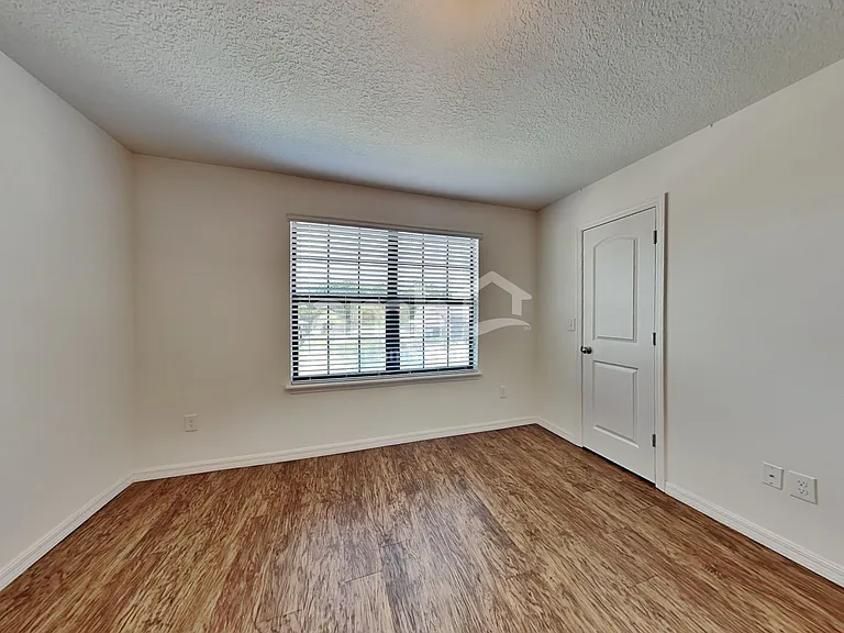 11861 Thicket Wood Dr — Photo 17