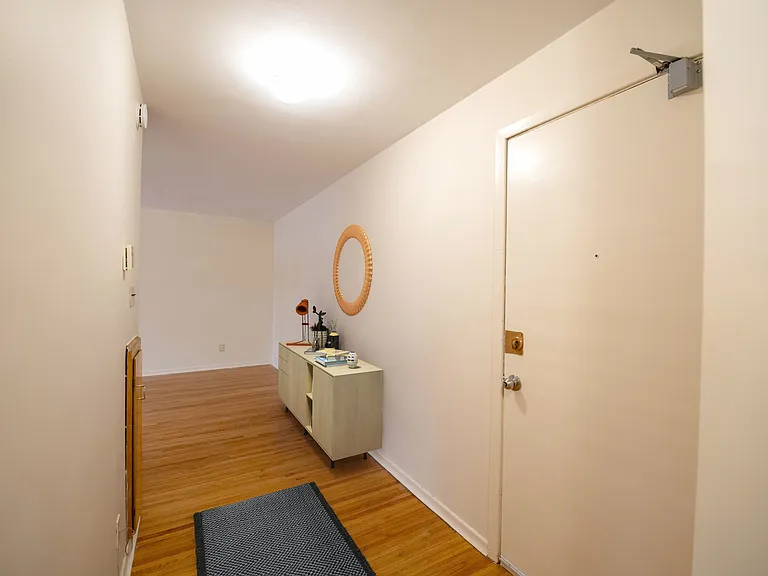 761 Wolseley Ave — Photo 6