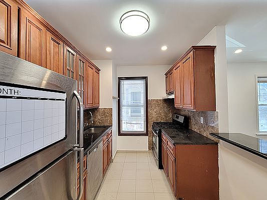 1st image of 23-24 28th Ave #1R